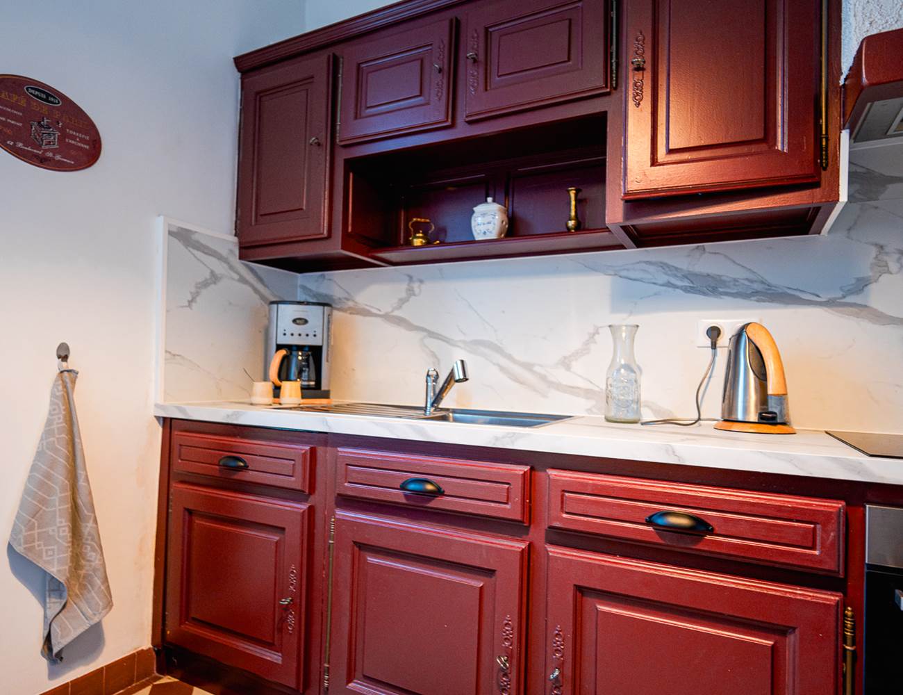 Cuisine équipée fonctionnelle et rénovée-photo-gallery