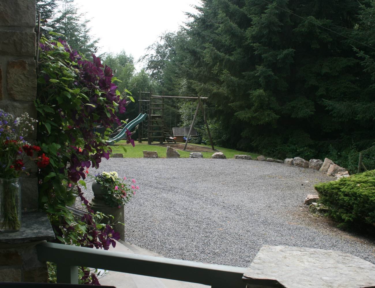 Depuis la terrasse vers la plaine de jeux-photo-gallery