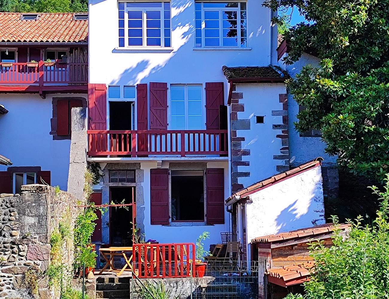 pro-coKUEtfM-photo-gallery