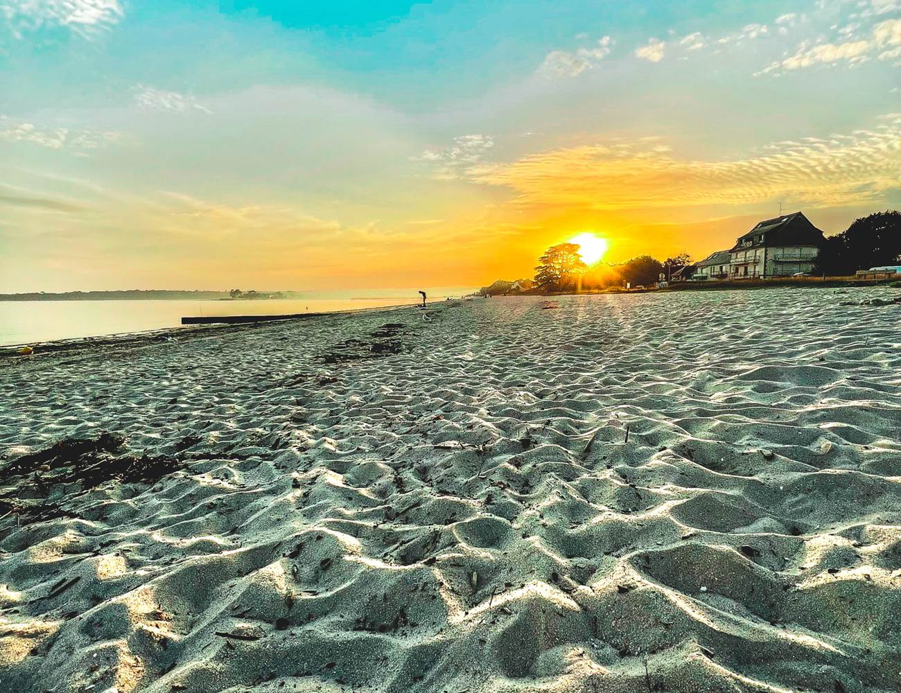 Coucher de soleil sur la plage de Kerleven La Forêt-Fouesnant-photo-page