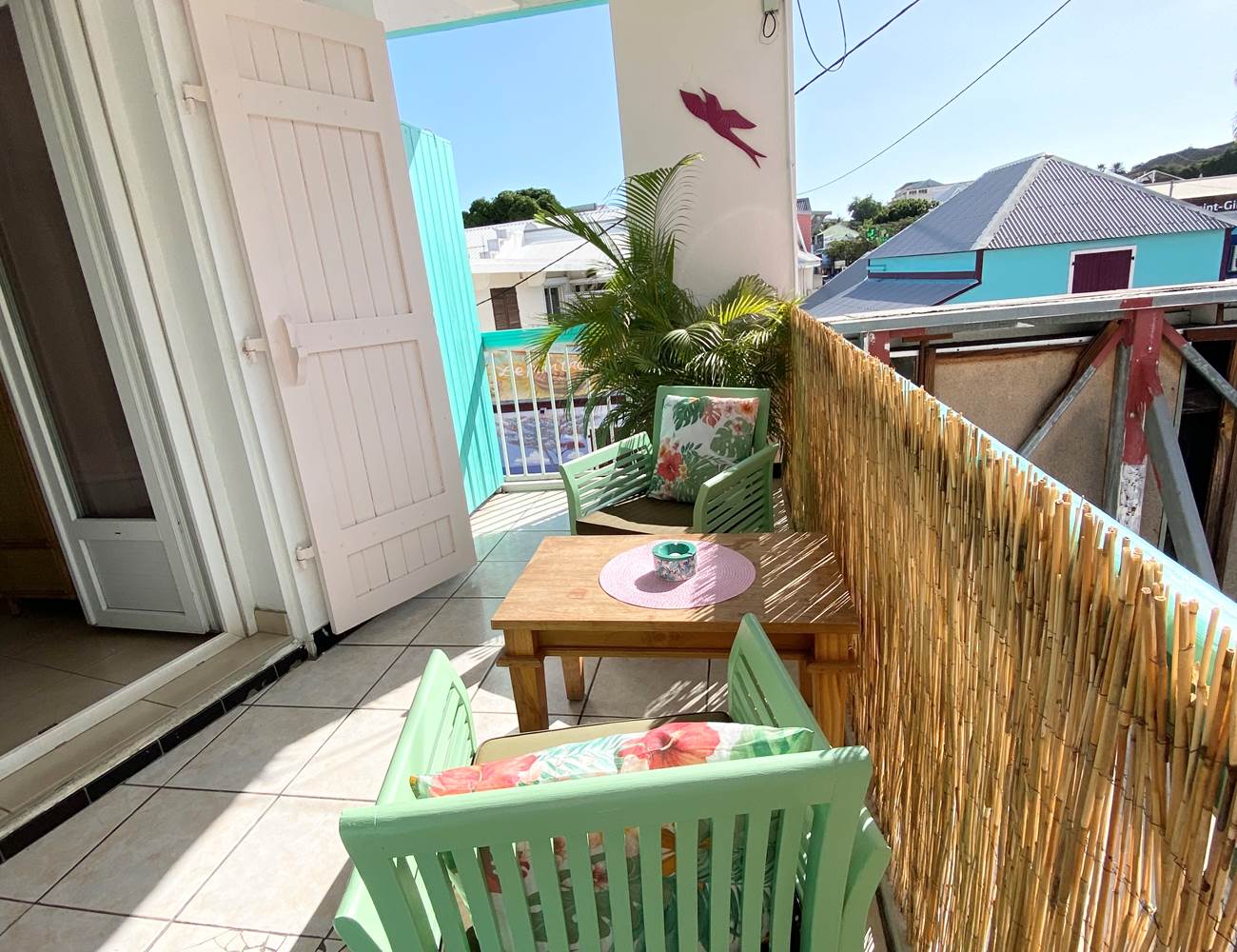 Terrasse côté rue ch 114-photo-gallery