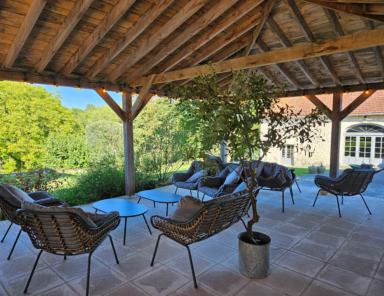 Covered Terrace 3-photo-gallery