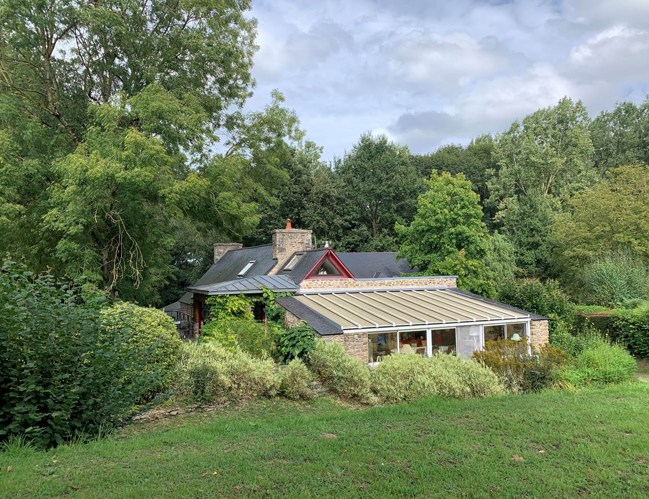 Véranda vue du verger