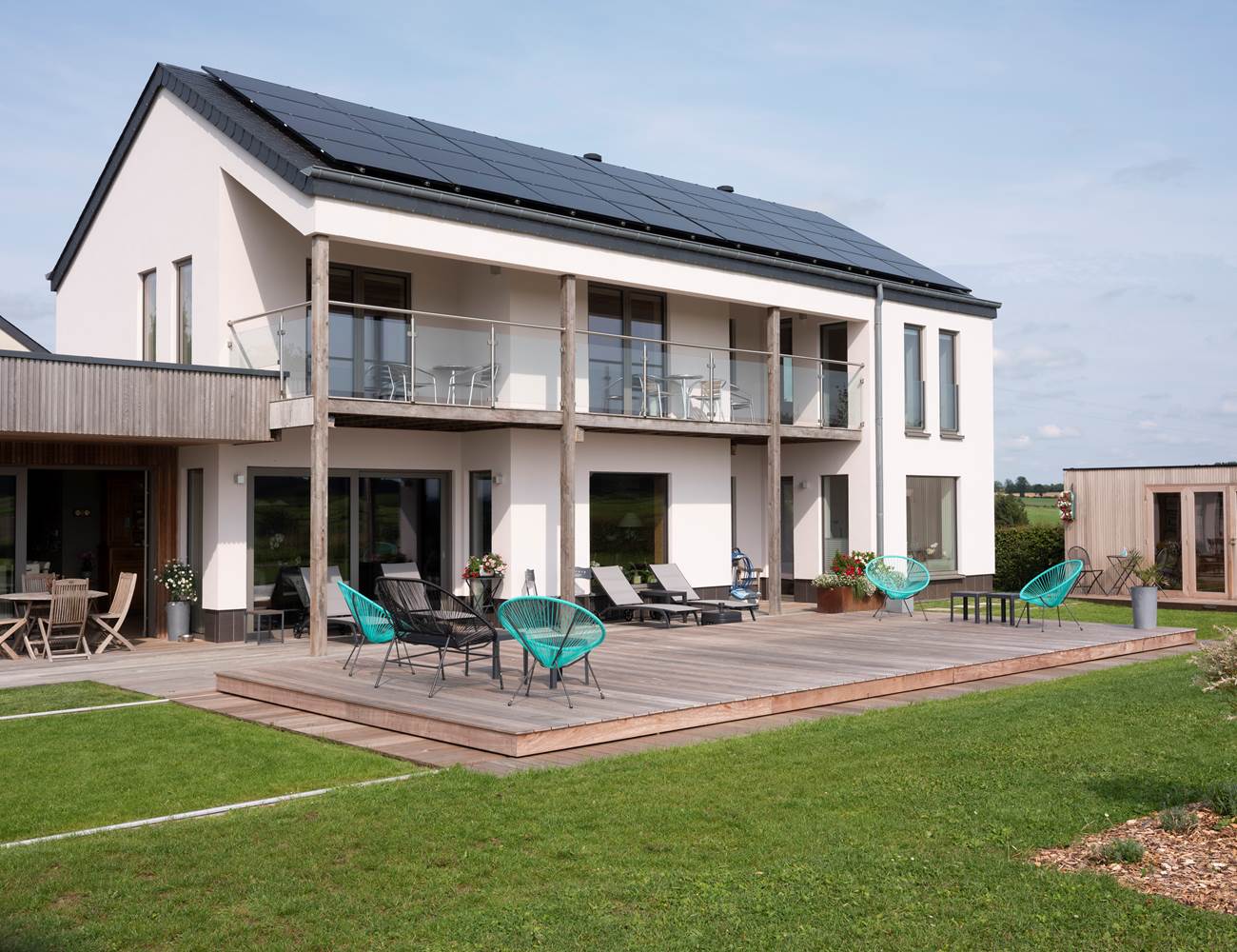 La Chabetaine avec sa terrasse mobile couvrant la piscine-photo-gallery