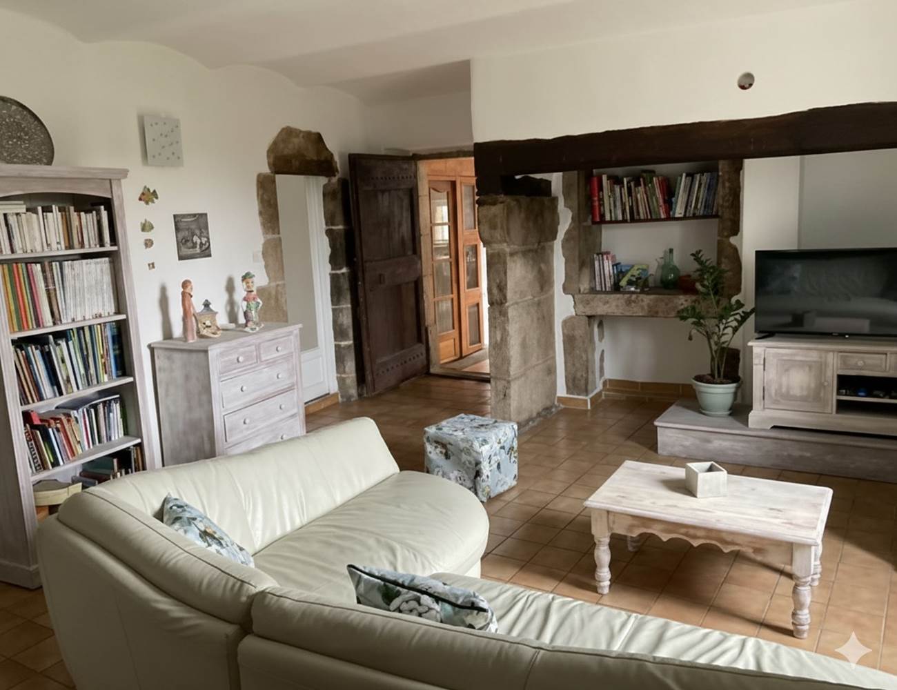 Les informations touristiques nichées dans l'ancienne cheminée