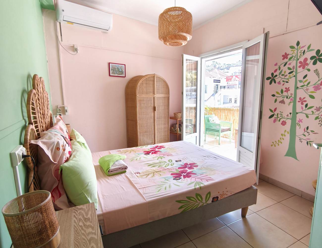 ch 114-photo-gallery