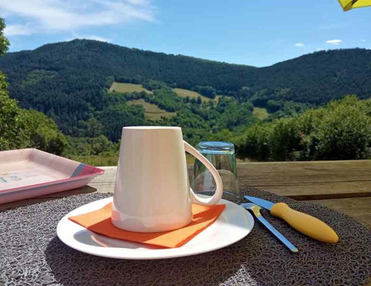 Petit déjeuner privatif en terrasse-photo-gallery