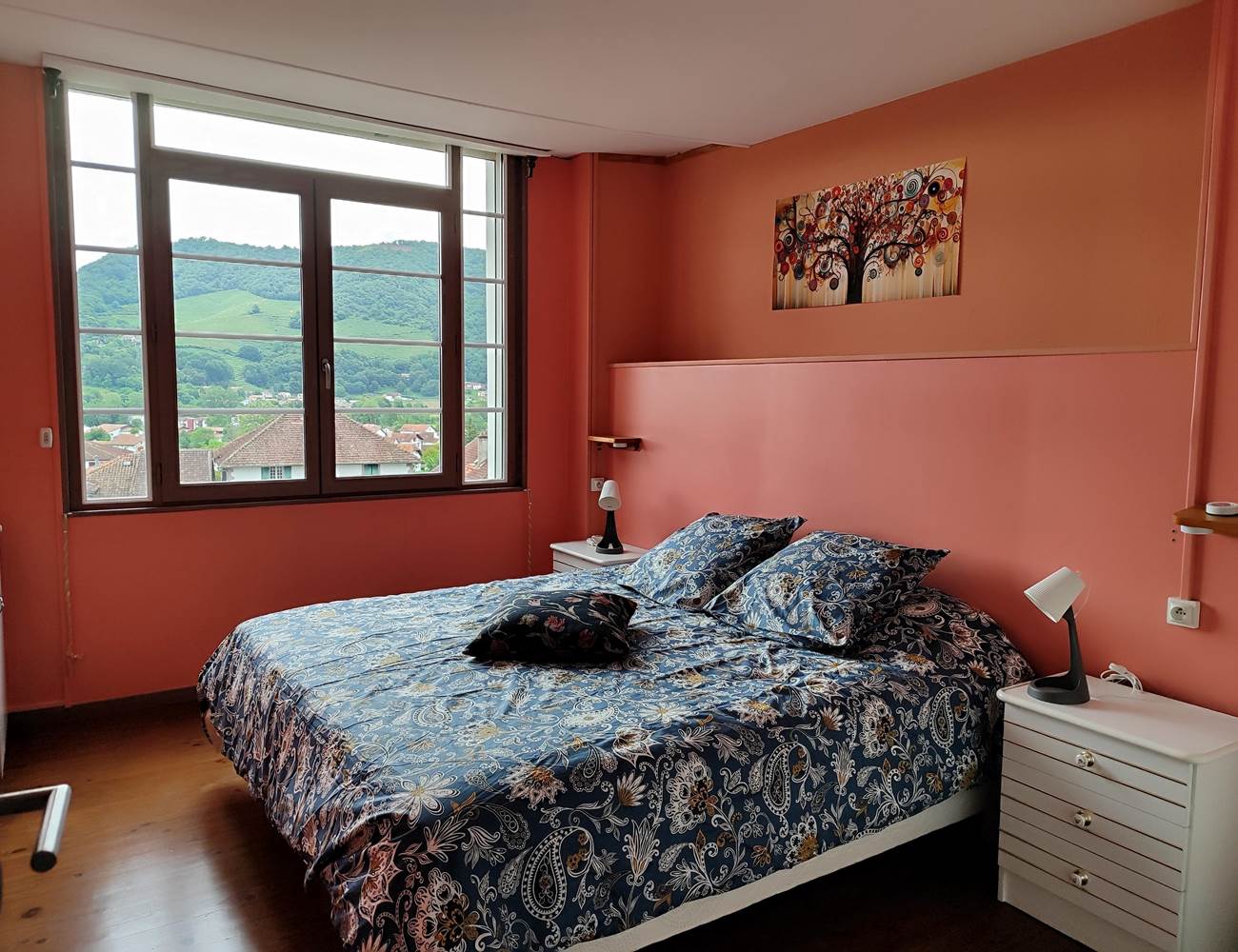 pro-RHe8oftU-photo-gallery