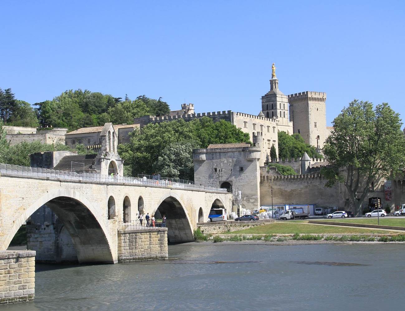 casadina-visits-avignon