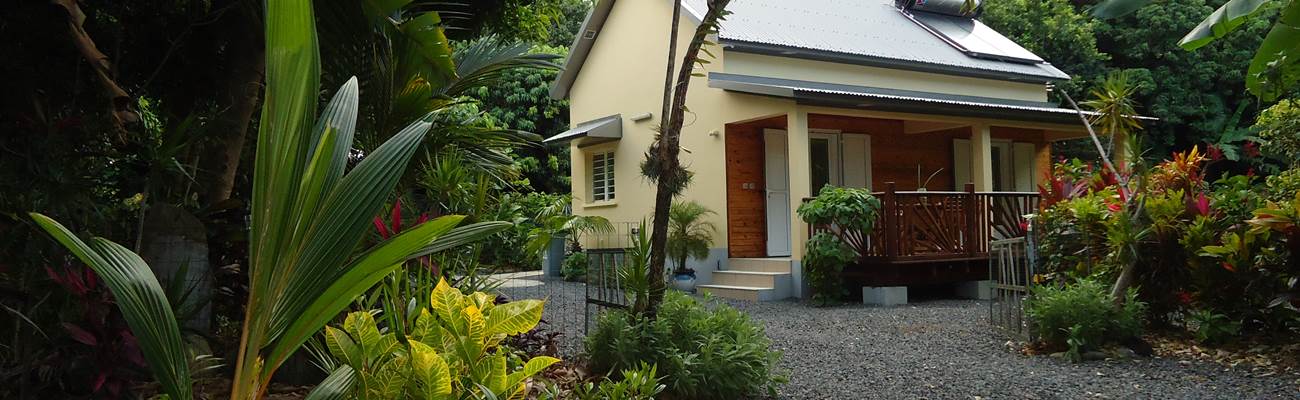 Maison vue du jardin