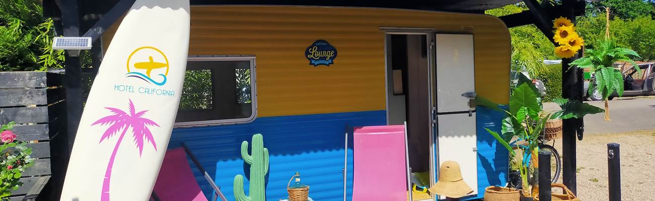 Ille Flottante he´bergements insolites He´de´ Bazouges