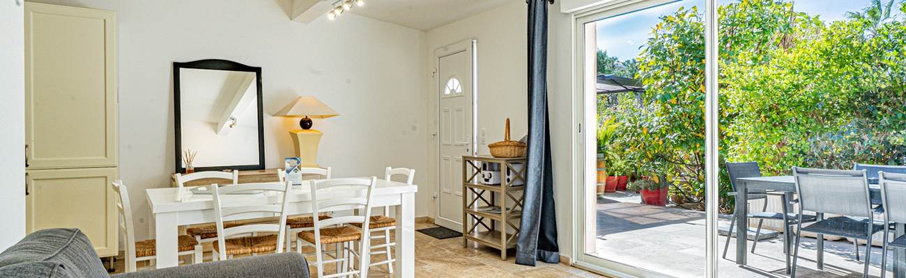 SALON 2 MAGNOLIA 2022 04-min