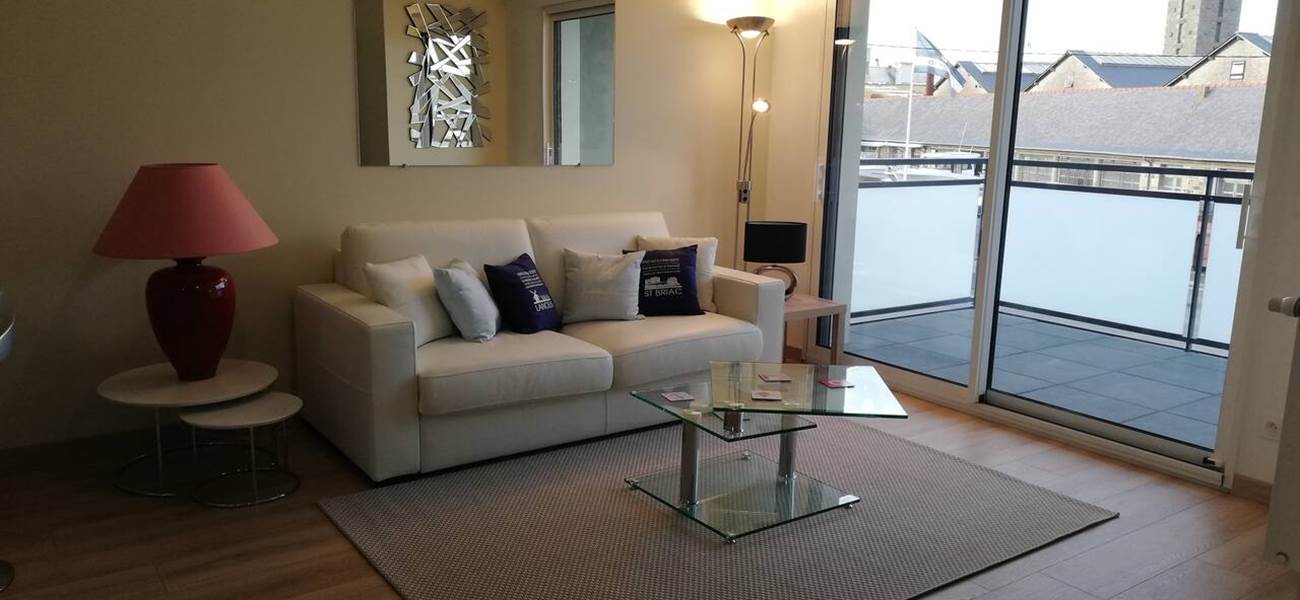 bc795942-af1d-4524-9c17-570e71c4fd10 2