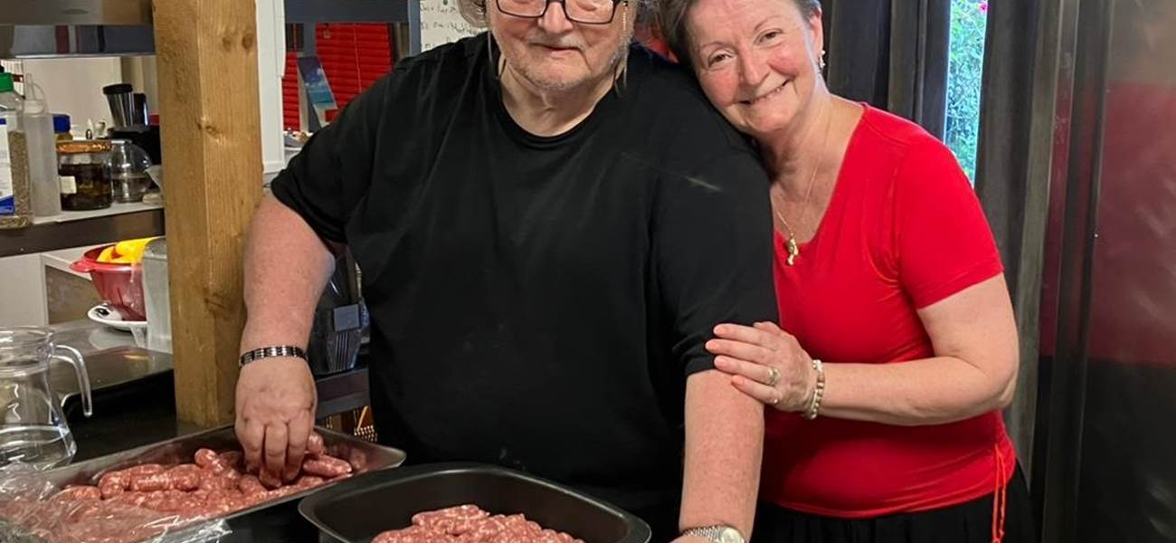 Françoise et Jules à votre service depuis 1995 et heureux de l'être.
