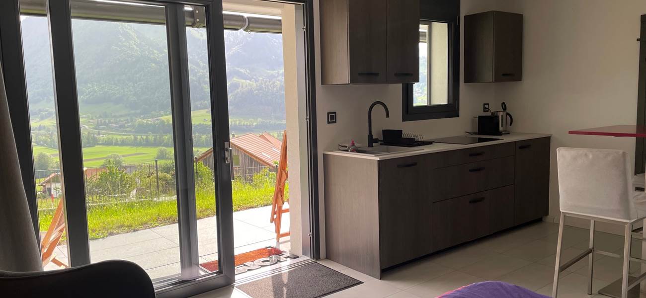 studio-chaleureux-montagne-gruyere-couple-weekend-romantique-suisse