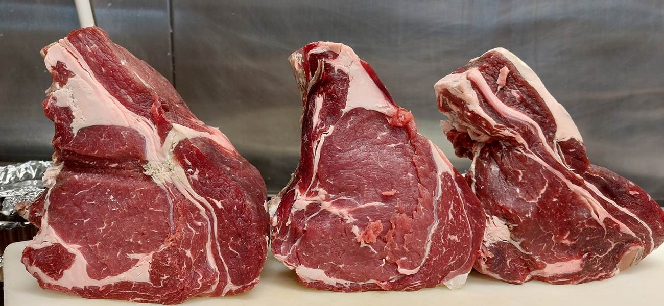 cotes de boeuf maturées au Ranch des Lacs