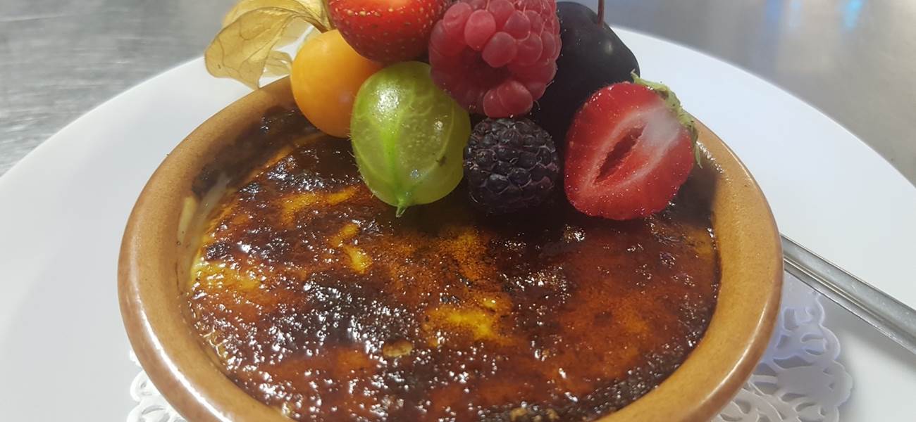 crème brûlée au lait frais cru du Mas Gilard Le Ranch des Lacs