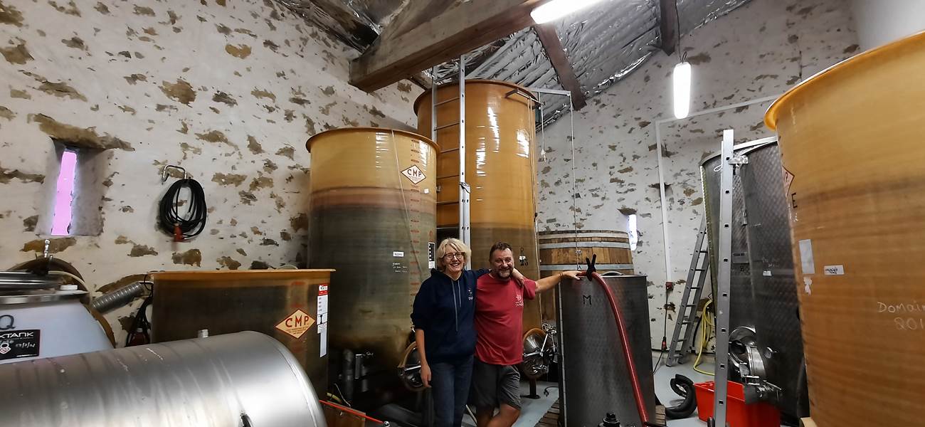 Visite du caveau Domaine La Tasque