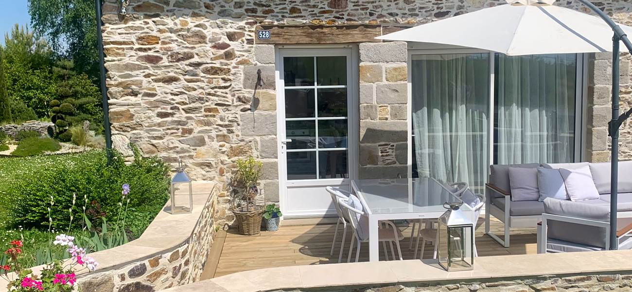 1 terrasse de devant la maison