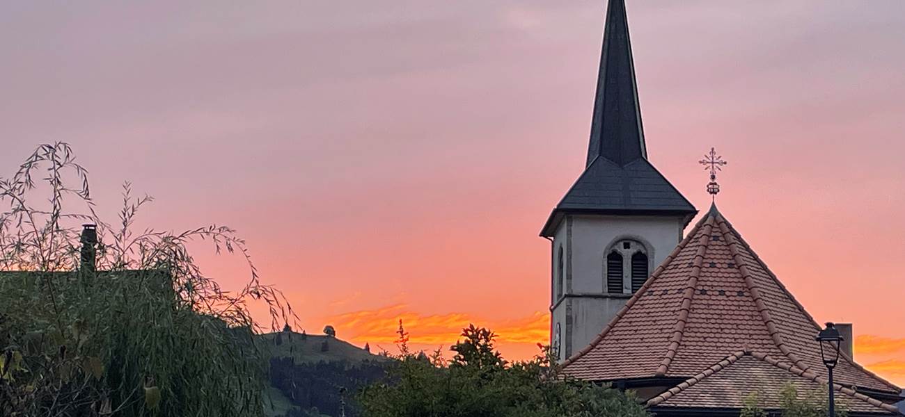 Eglise au coucher du soleil Septembre