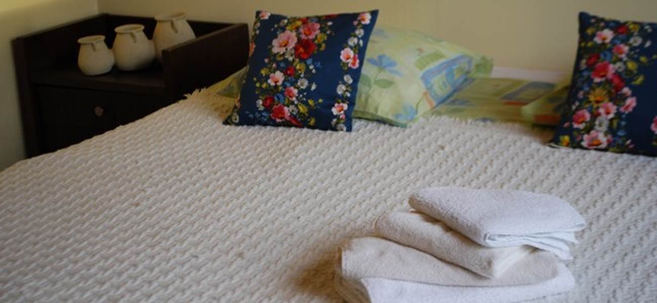 chambre double Maison Masjoubert lit de 1,80m x2,00m