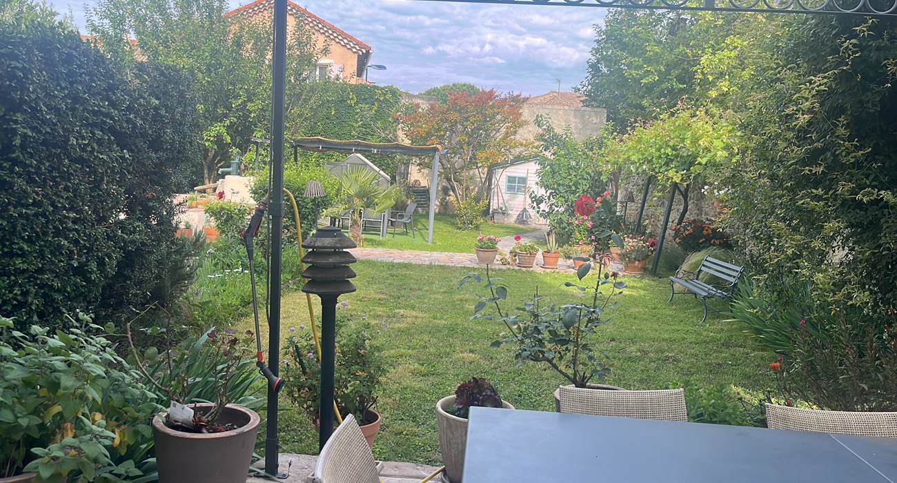 Vue de notre jardin en Provence-page