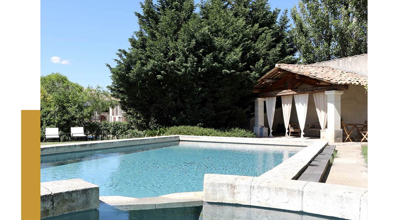 Piscine extérieure - Maison d'hôtes à Orange-page
