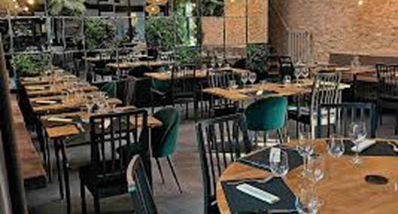 Au Nadeau Restaurant
