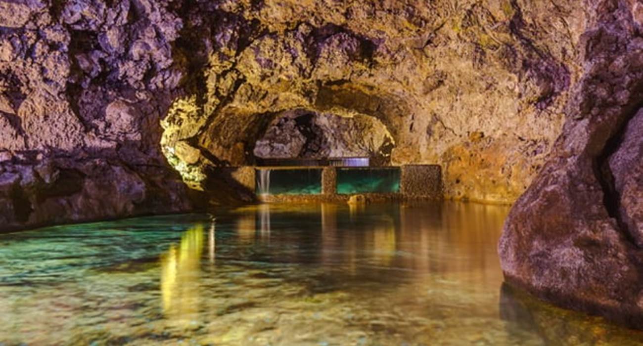 Grotes de lave Sao Vicente-page