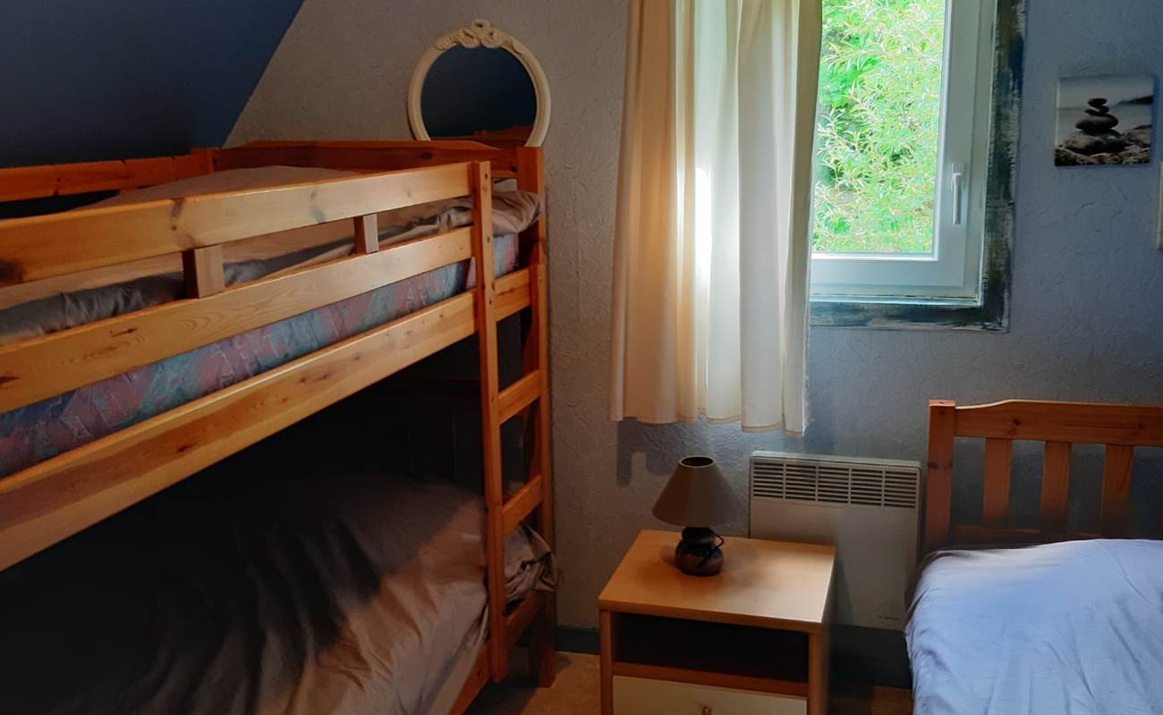 Chambres avec lits superposés et un lit simple-photo-gallery
