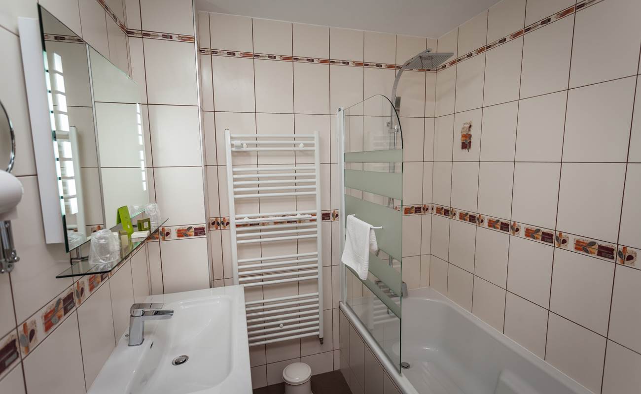Hostellerie du grand duc salle de bain 8-photo-gallery