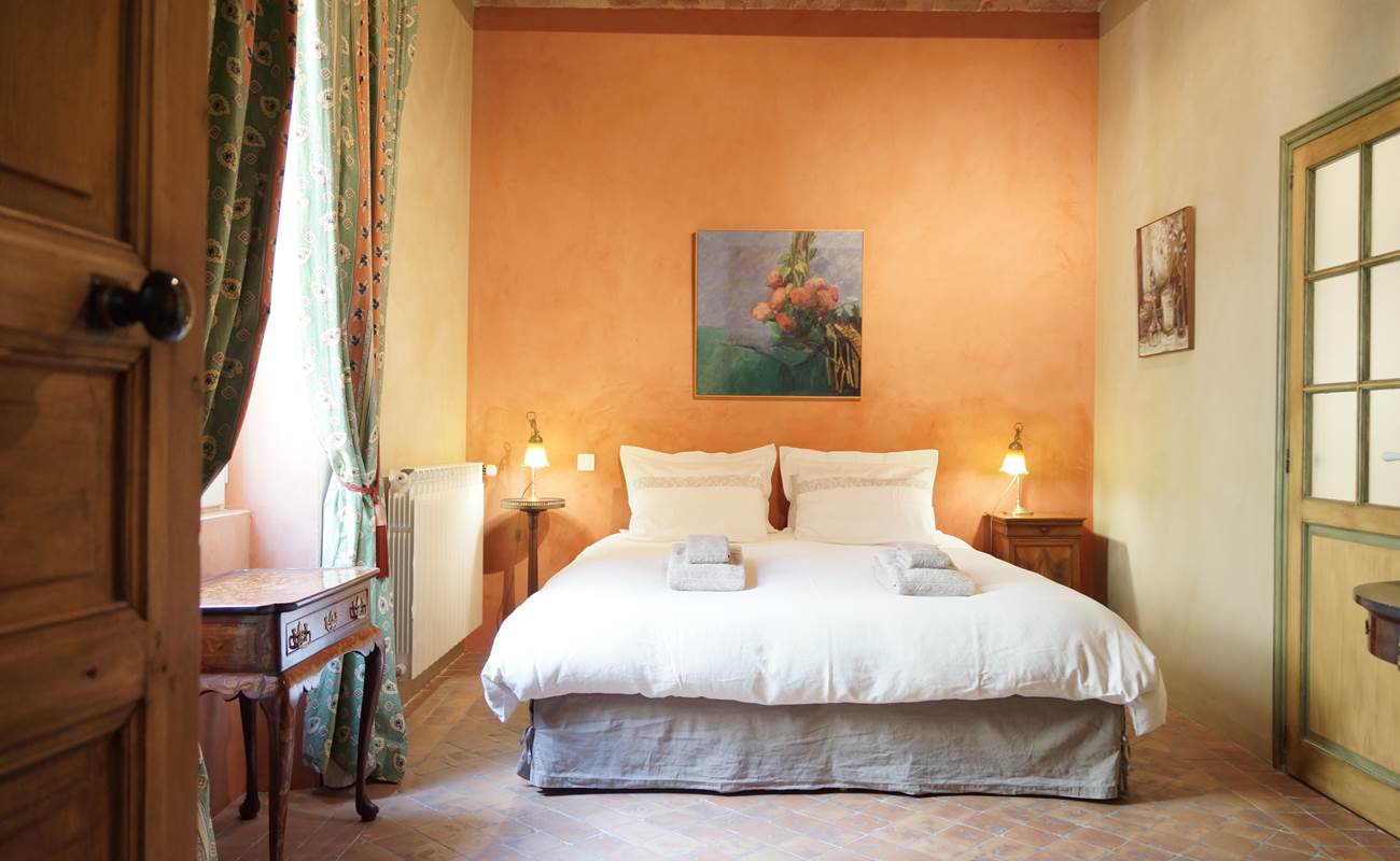 Maison en Provence  de charme - Chambre ocre beige et orange - Lapalud - Vaucluse-photo-gallery