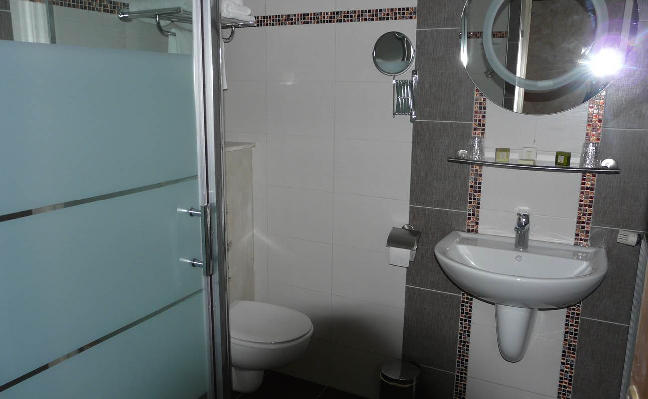 Hostellerie du grand duc salle de bain 6-photo-gallery