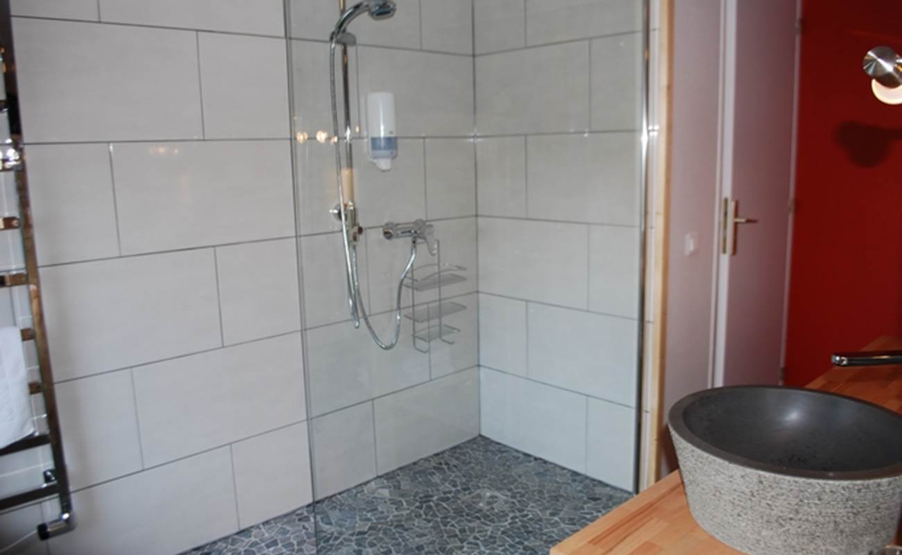 Douche à l'italienne La Pousse d'Or hotel limousin 87120-photo-gallery
