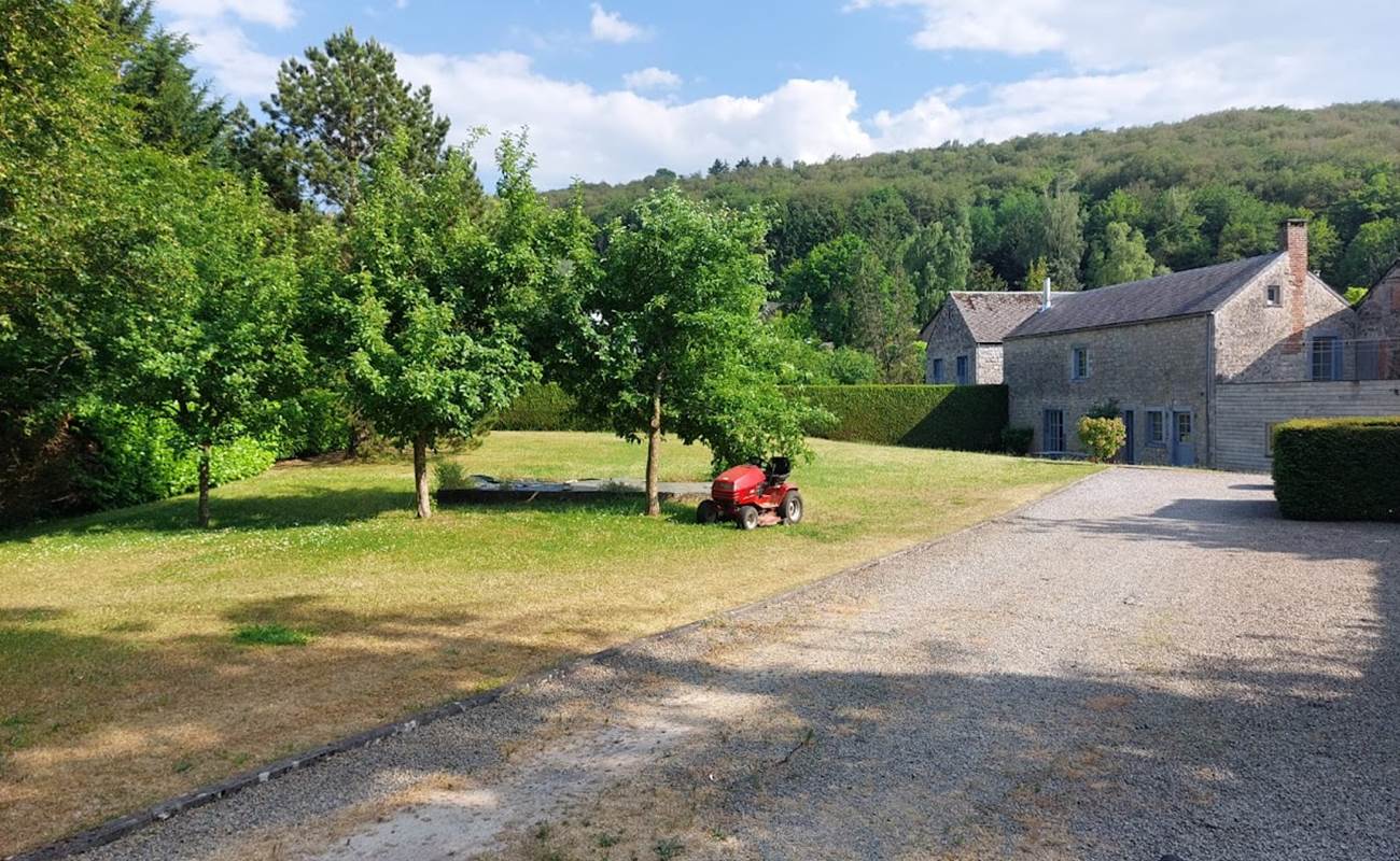 jardin et parking privé-photo-gallery