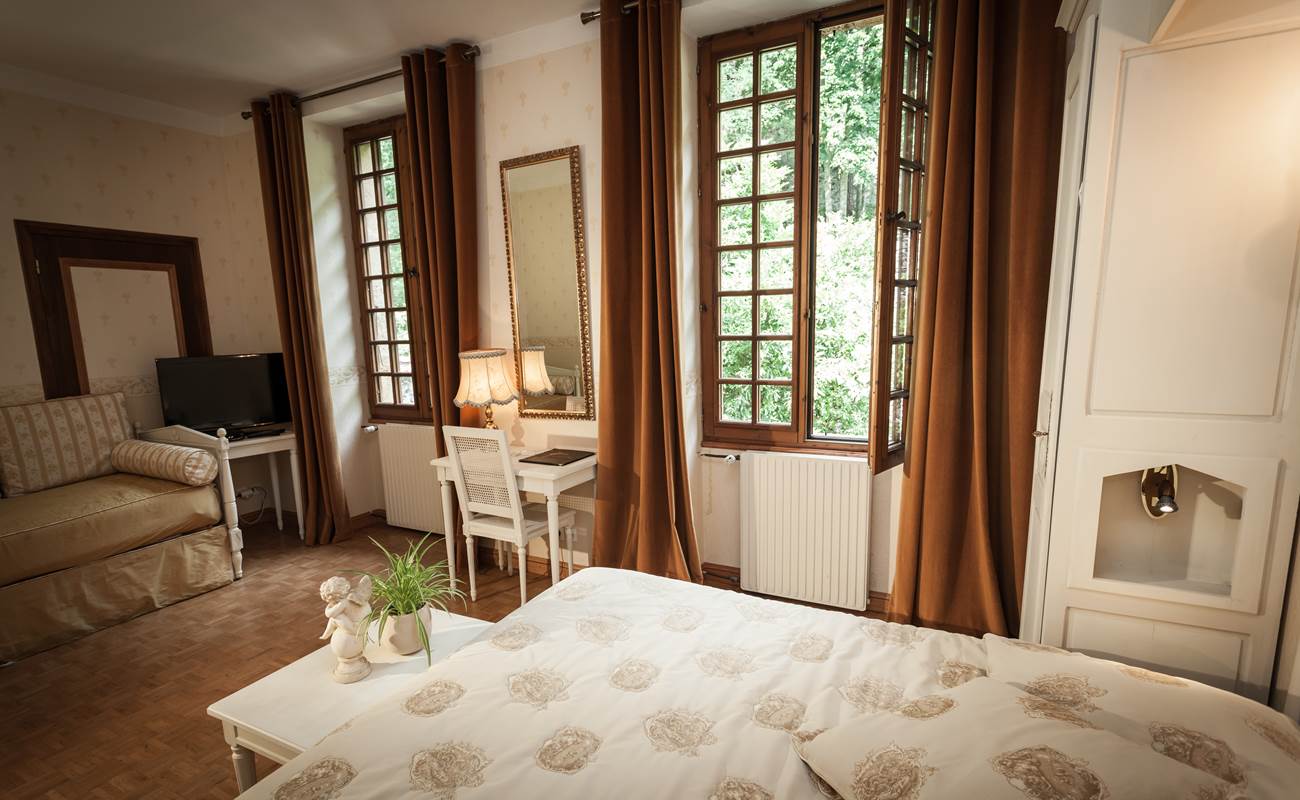 Hostellerie du grand duc chambre familiale 1-photo-gallery