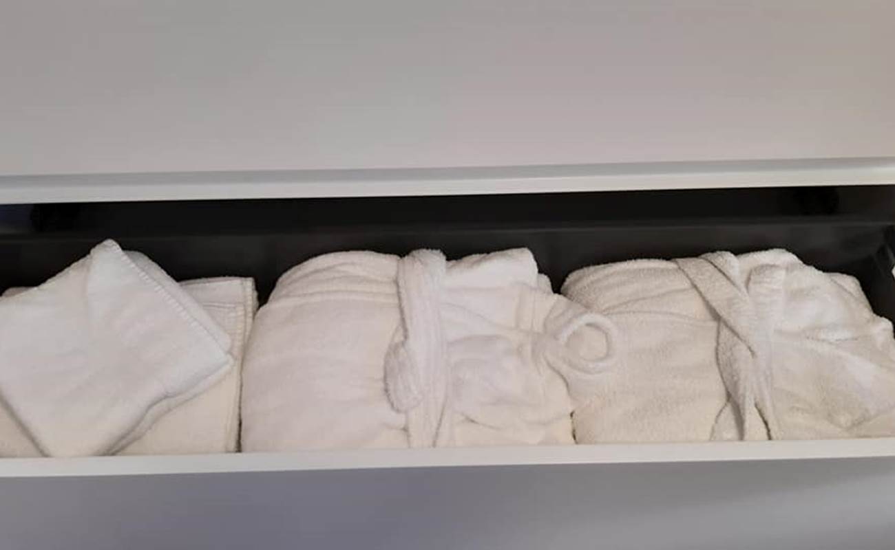 Serviettes de toilettes - peignoirs - espace sanitaire - Le Ranch des Lacs - rénovation 2021-photo-gallery