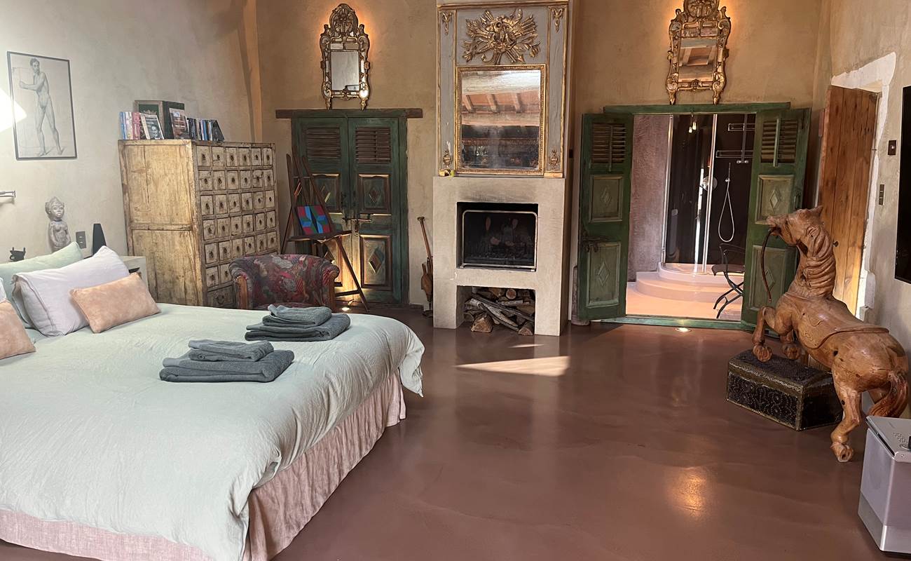 Chambre avec décoration raffinée en Provence Vaucluse-photo-gallery