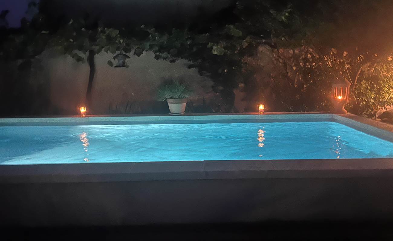 Soirée en Provence au bord de la piscine-photo-gallery