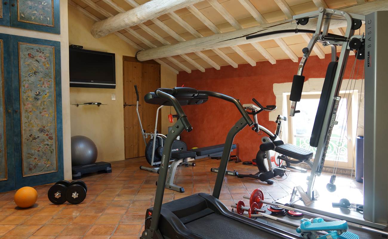 Maison en Provence de charme  - Salle de sport ocre rouille  - Lapalud - Vaucluse-photo-gallery
