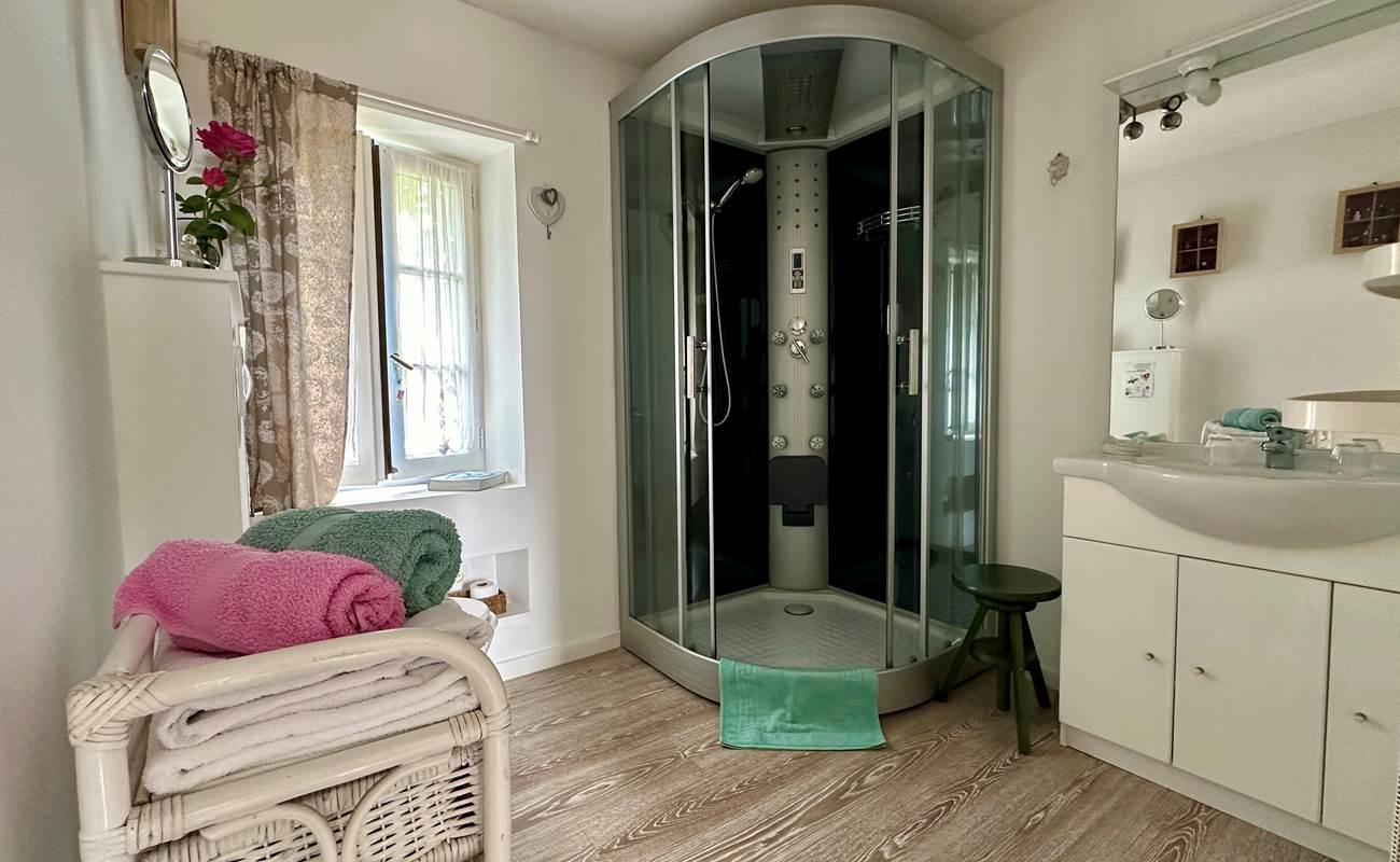 Salle de douche , wc à l'étage-photo-gallery