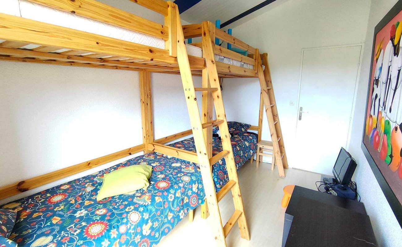 Chambre 4 lits simples-photo-gallery