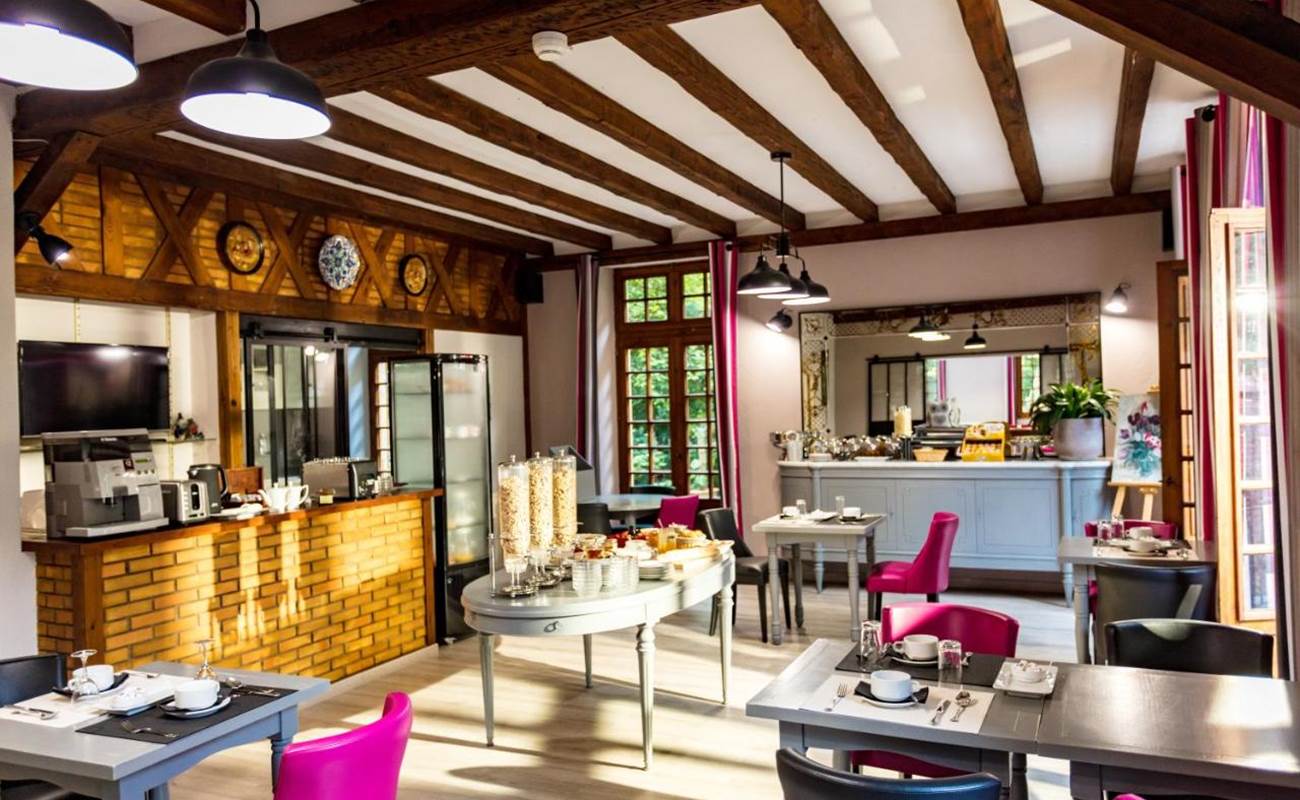 Hostellerie du grand duc salle de petit dej 1-photo-gallery