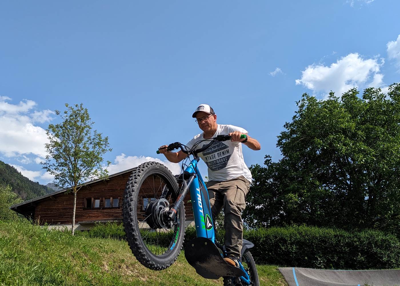 Pump track