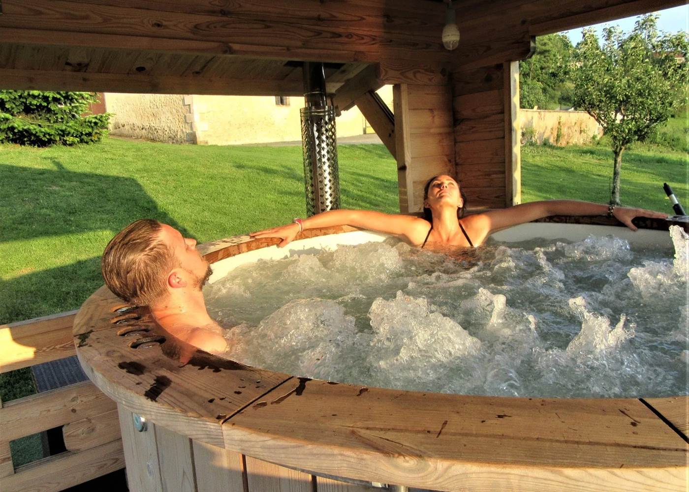 HYGGE_EN_PÉRIGORD_BAIN_NORDIQUE_SAUNA_COCOONING_VACANCES_TOURISME_AMIS_FAMILLE_DORDOGNE