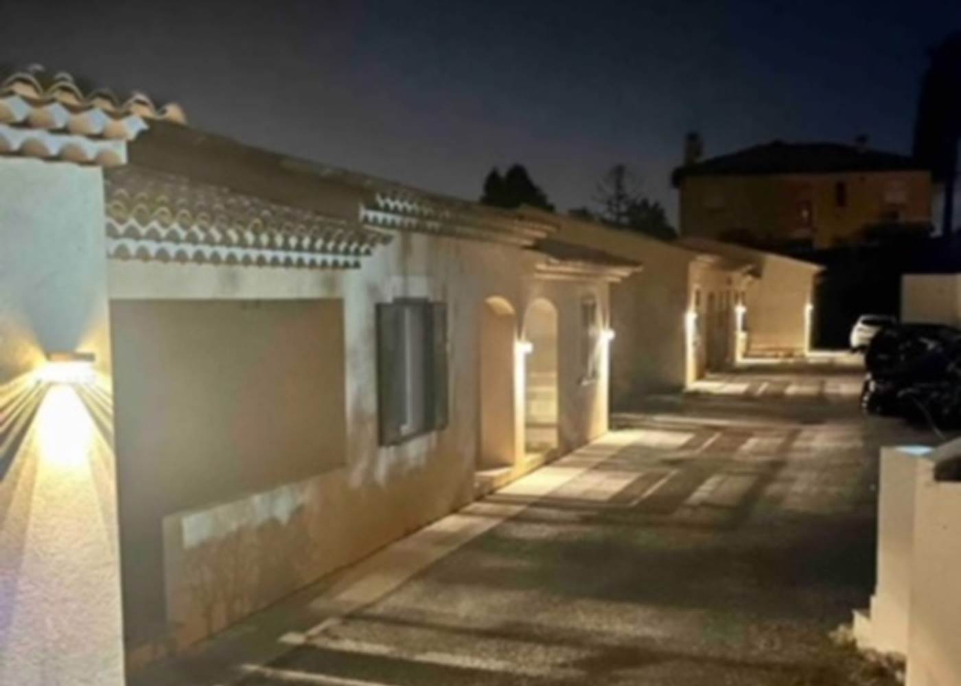 DOMAINE LOU BEL AZUR  BY NIGHT