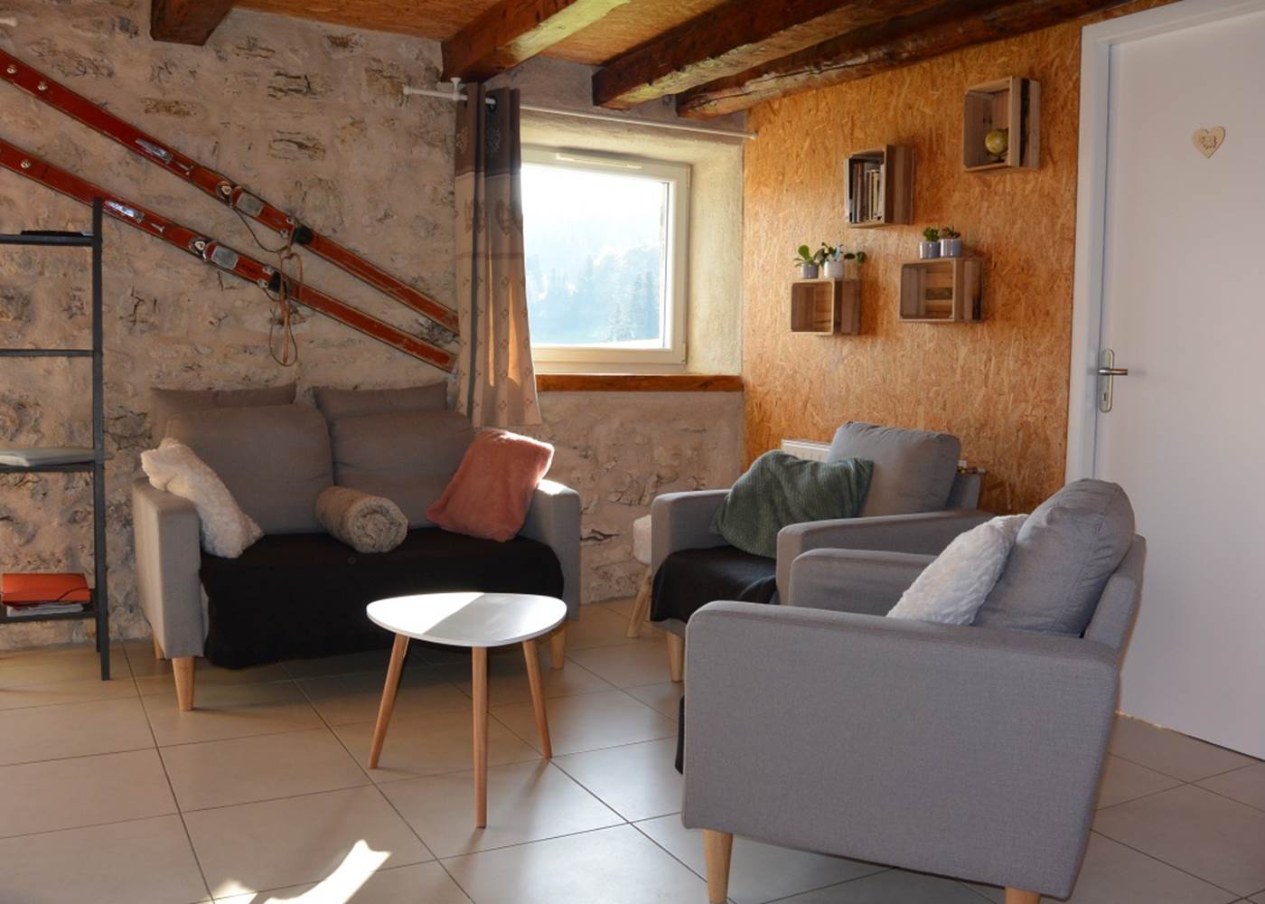 Gîte Tré le grenier - charmant gîte - Gîte le Bas - pour 5 personnes - salon