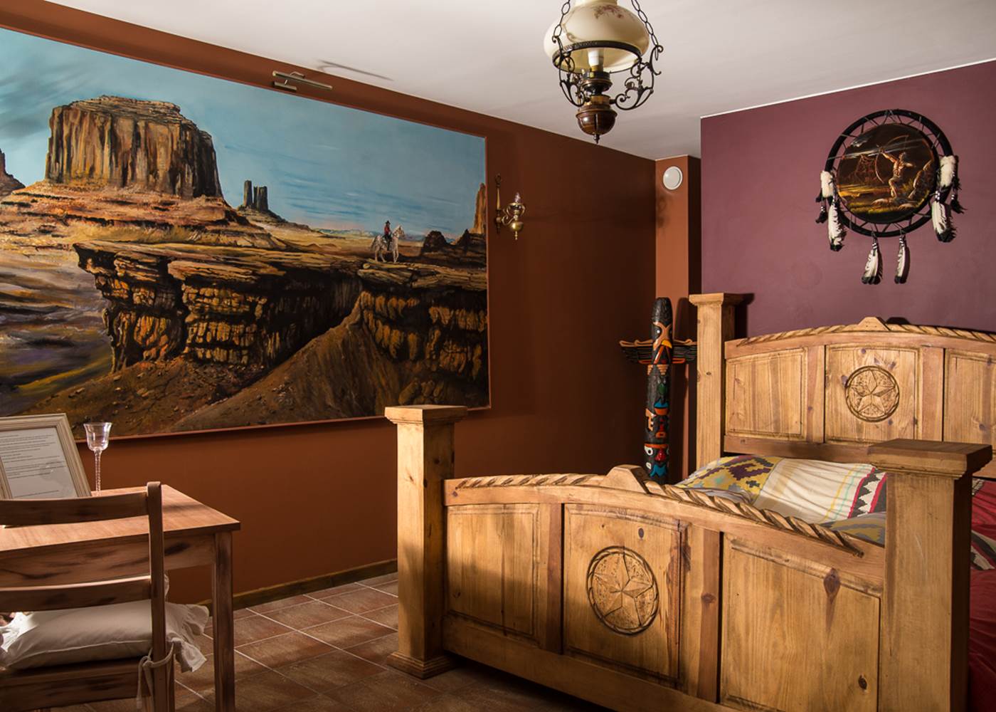 Western-City_Monument Valley