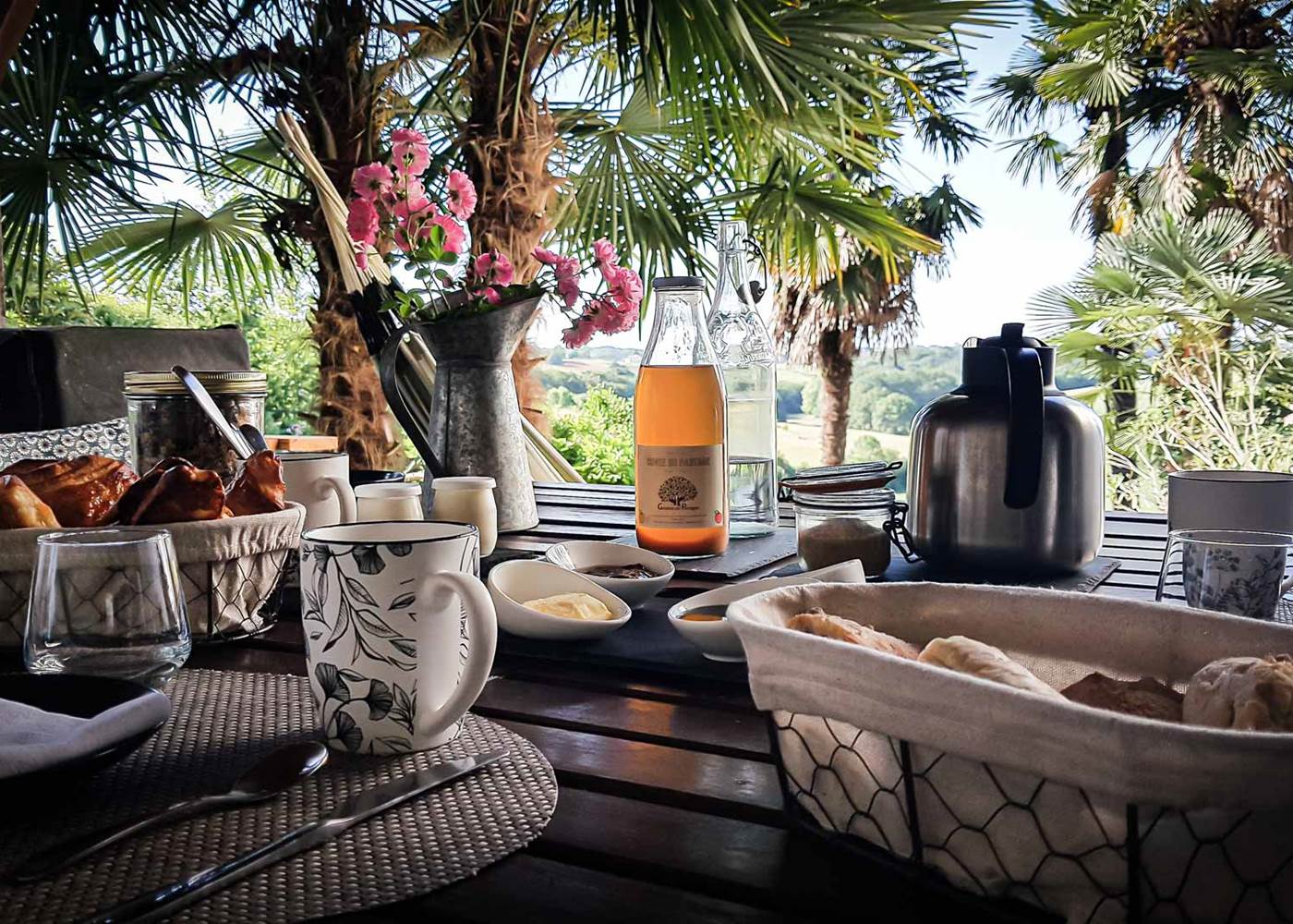 Les chemins de Berdis - Petit déjeuner terrasse