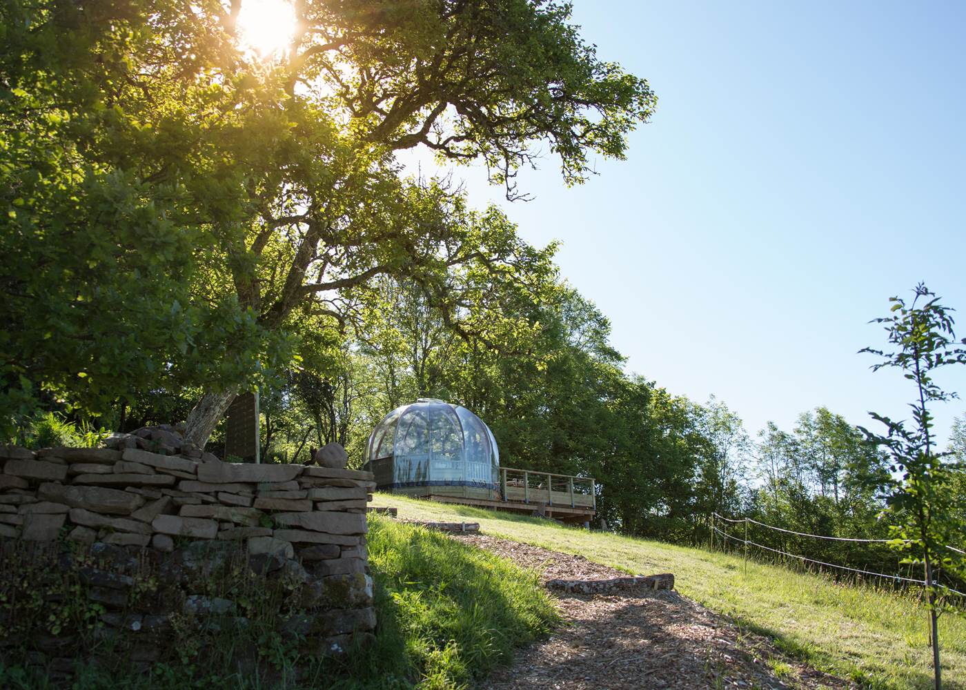 Habitat insolite, vue sur les etoiles et Turenne